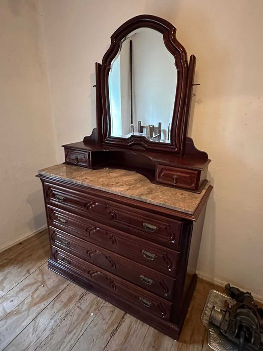 Quarto de casal em madeira