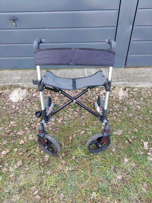 Aluminiowy balkonik/chodzik dla starszych osób