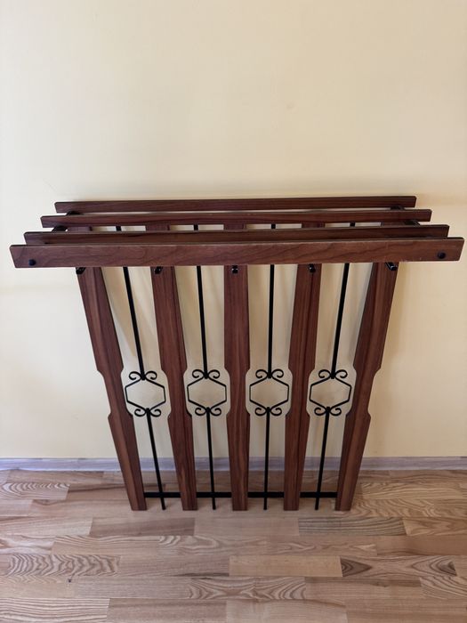Drewniany wieszak ścienny z półką drewno metal loft 81 x 114 cm przedpokój garderoba