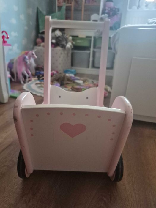 Wózek drewniany do zabawy