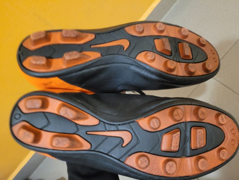 Buty piłkarskie korki lane Nike r. 38,5