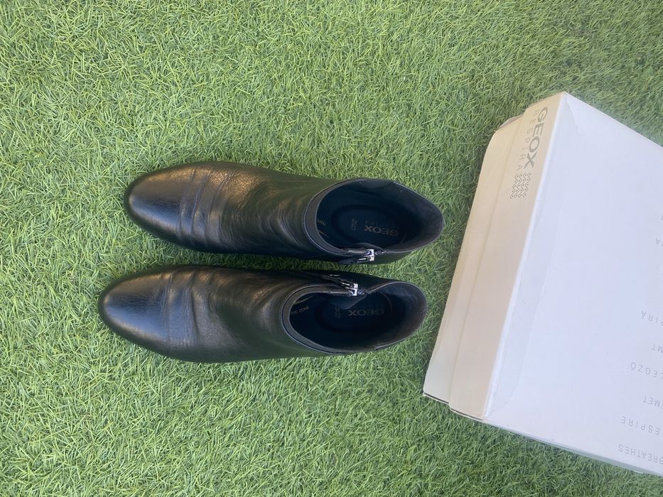 Botas Geox ( Acompanha caixa )