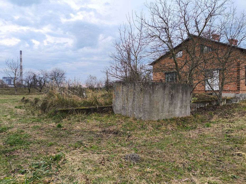 незавершений будинок та земельна ділянка 25 сот., с. Старий Добротвір