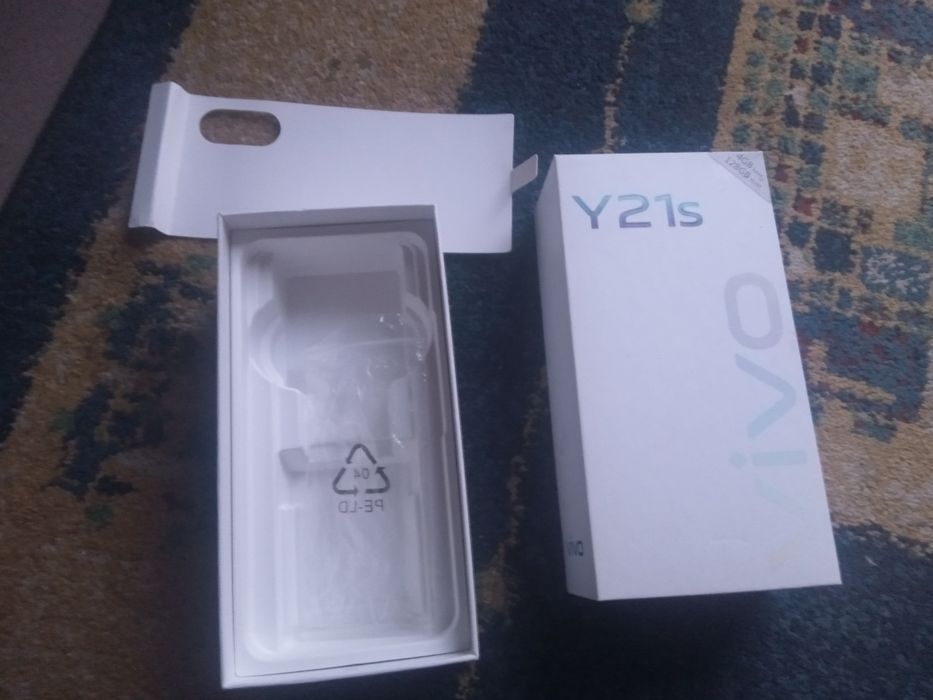 Pudełko do telefonu VIVO y21s