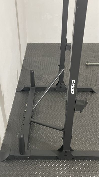 Suporte para barras de peso