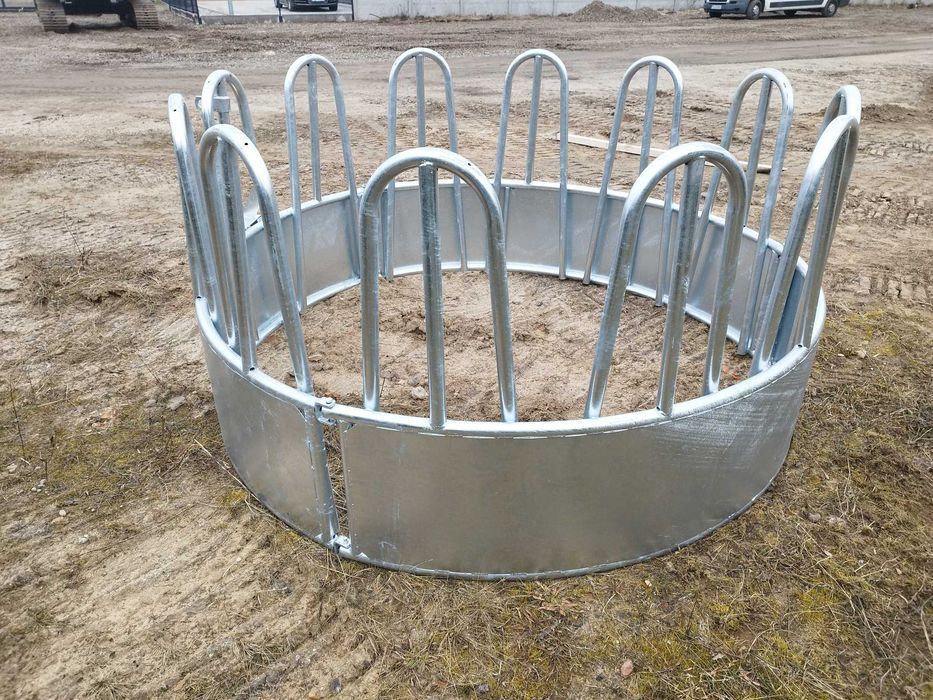 Paśnik dla koni lub bydła, trzody okrągły 9 / 12 / 18 stanowisk, ocynk