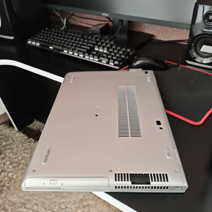 HP 15,6 fullhd, i5-8250u/ddr4 4gb/ssd m2 100gb батарея 2 часа