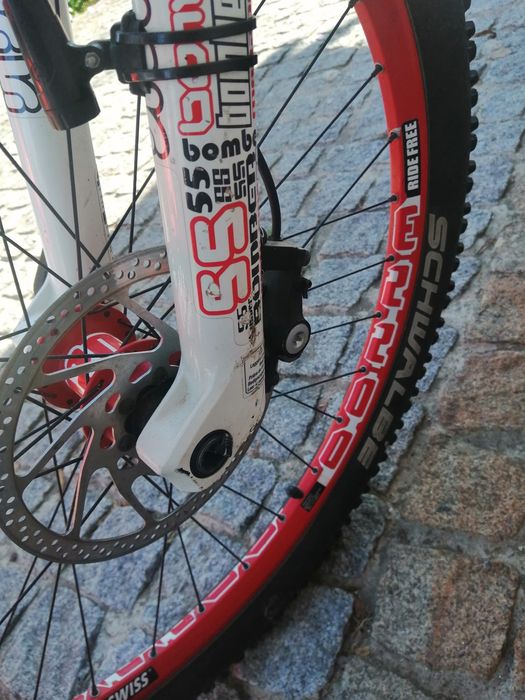 Bicicleta KTM Muitos Extras