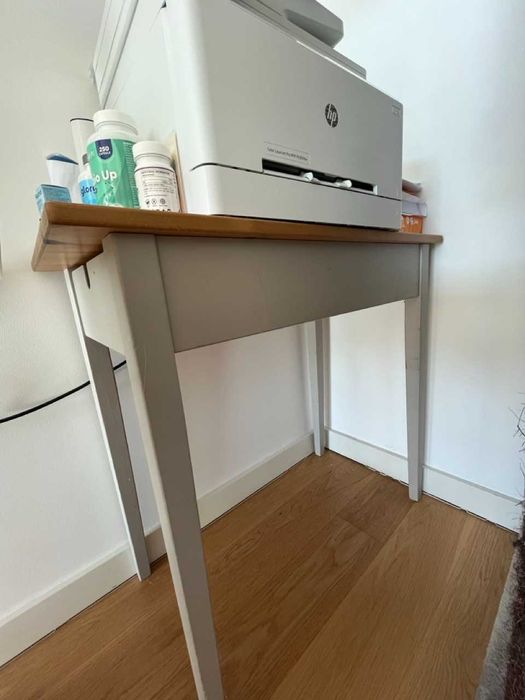 Compact Console / Side Table