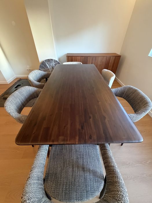 Mesa de jantar acácia El Corte Inglès