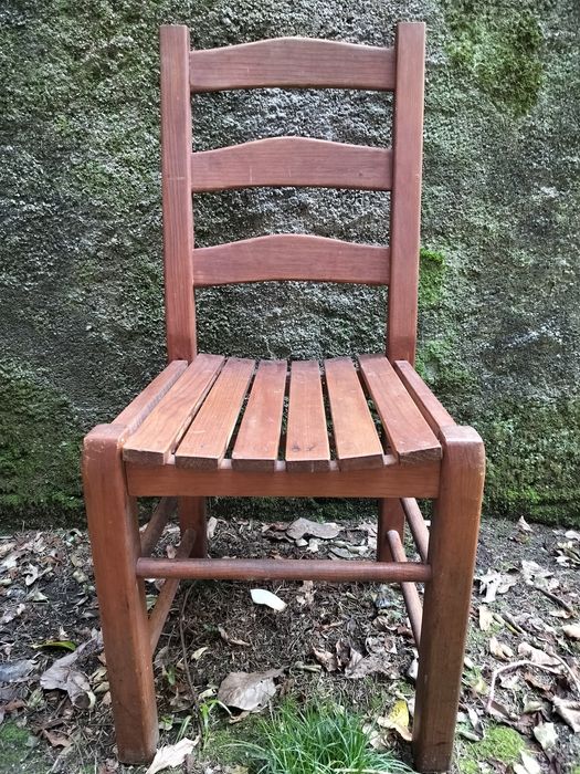 8 Cadeiras em pinho