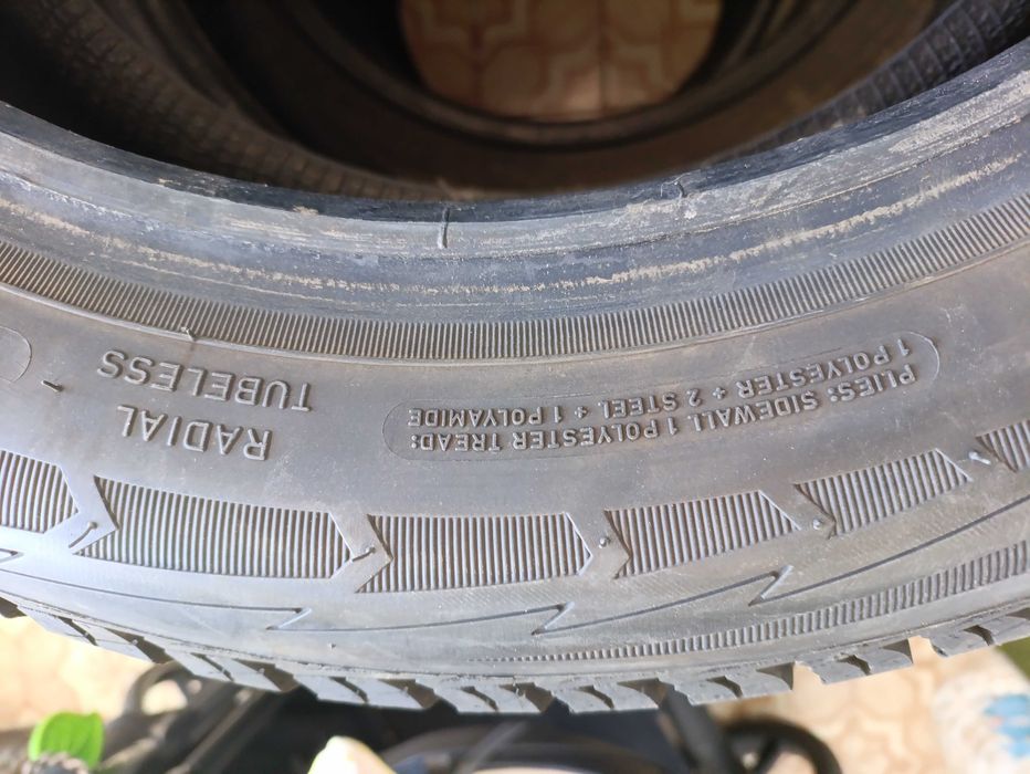 Зимові шини Goodyear UltraGrip Ice+ 185/60 R15 (Пара)