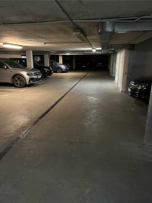 Wynajmę miejsce w  garażu podziemnym 16 kw.m , ul. Podleśna – pohled 3