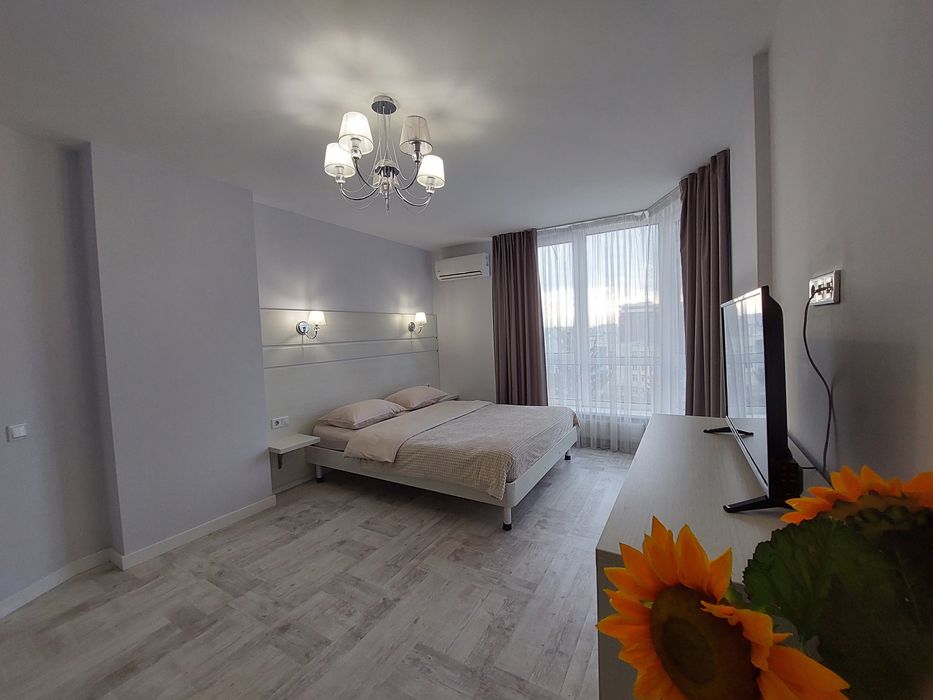 Подобова оренда З СВІТЛОМ 1кім.квартири вул.Г.Євромайдану 9