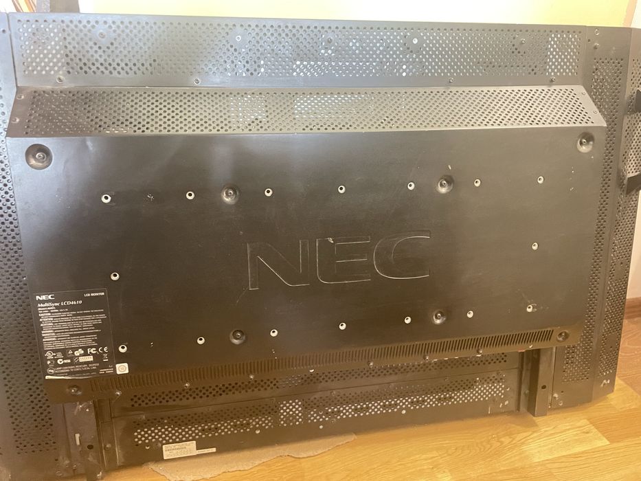Монітор NEC MultiSync LCD4610 (модель: L46467).