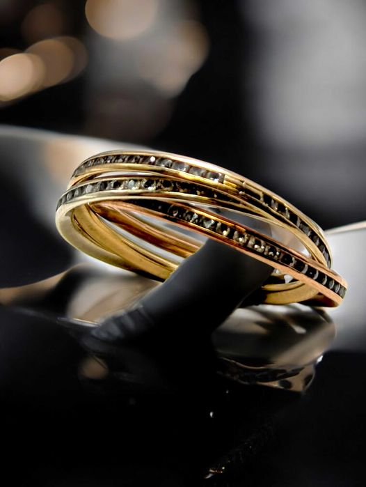 Złoty pierścionek 333 / 3 obrączki /białe, żółte i różowe złoto/2,67 g