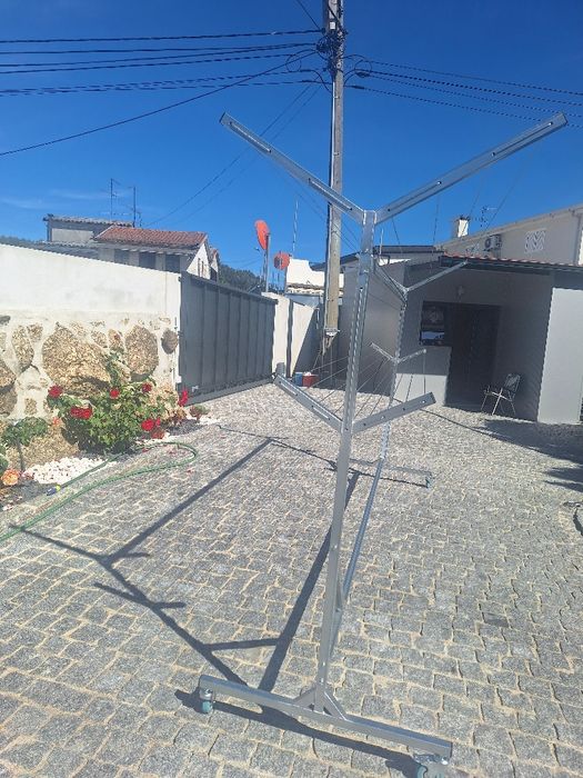 Estendais com rodas e dobráveis