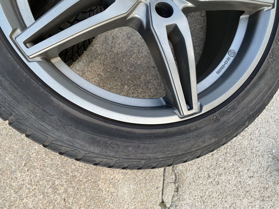 Jantes 17’ Mercedes com 4 pneus