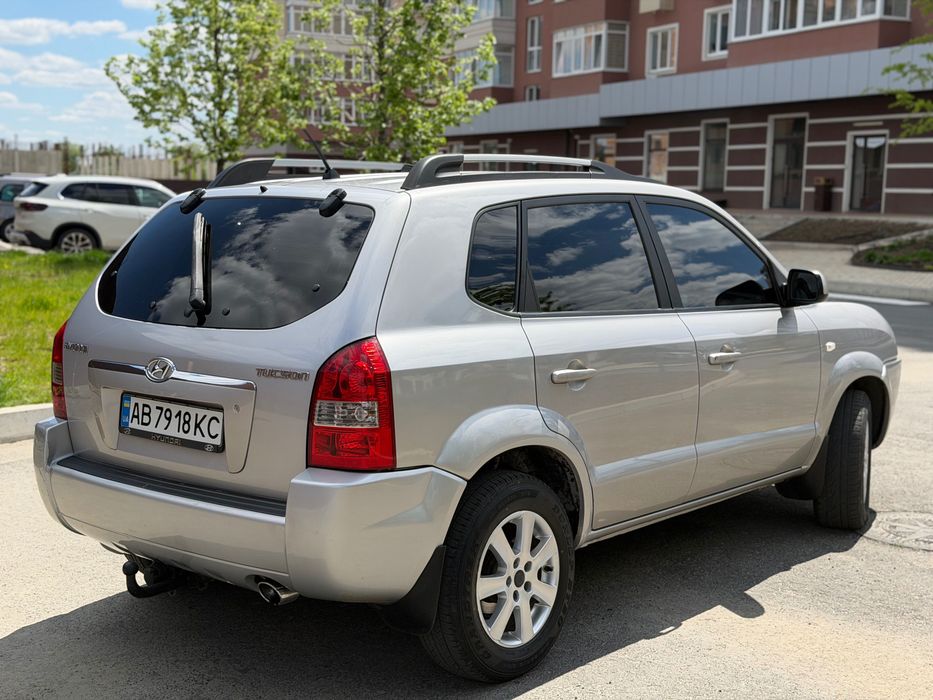 Продам HYUNDAI TUCSON в гарному стані