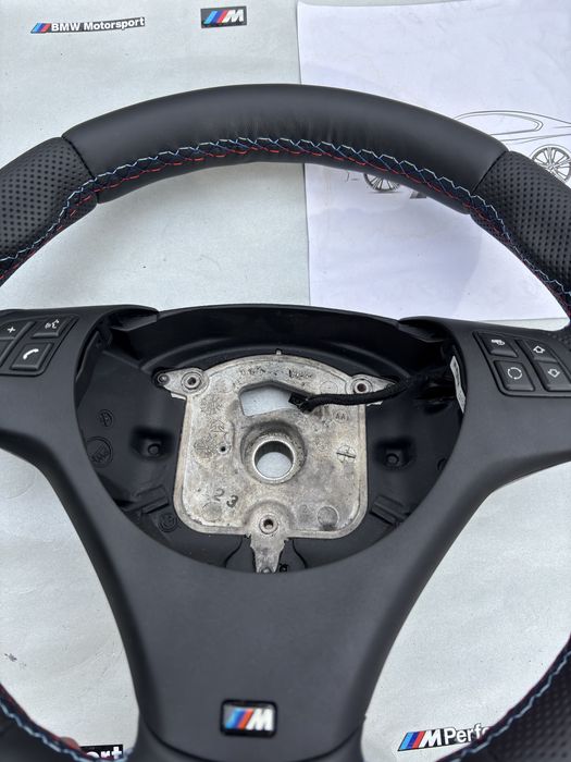 Volante BMW pack M NOVO M3 1M e81 e87 e90 e91 e92 e93 e82 e84 e88