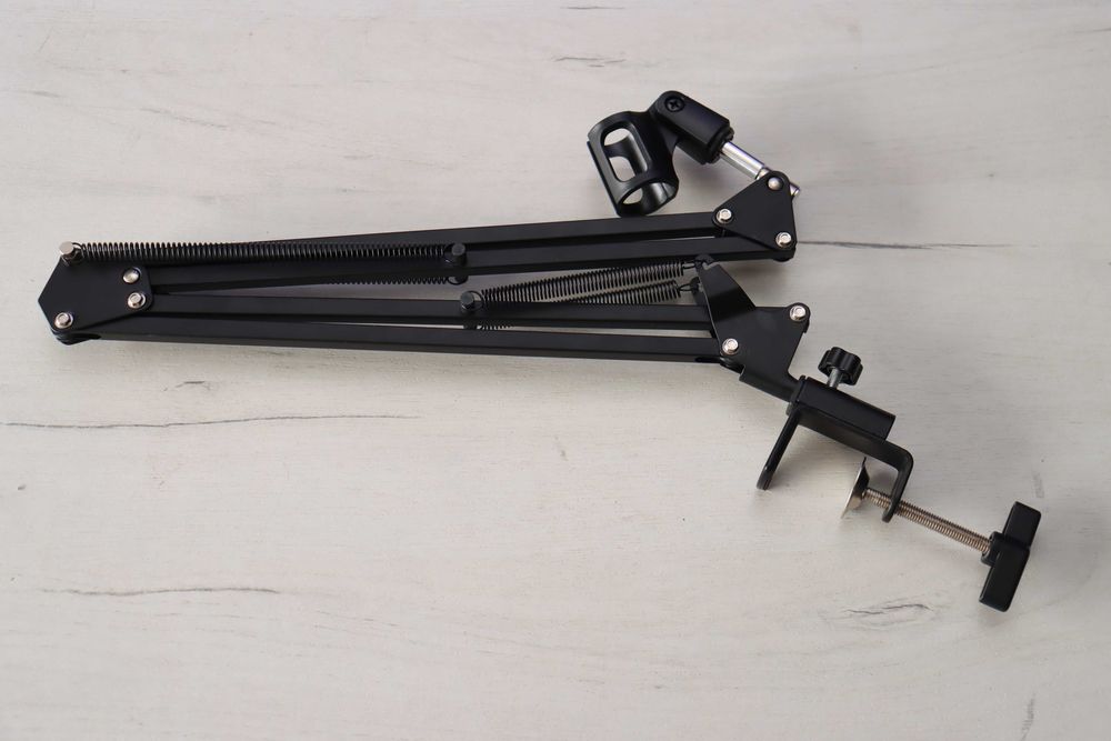 Regulowany wysięgnik mikrofonu