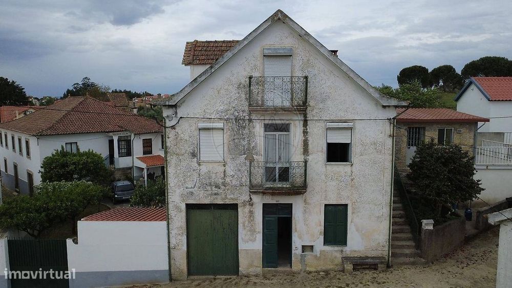 Moradia T4 para venda