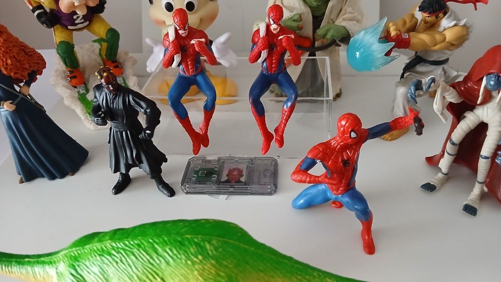 Bonecos Star Wars / Disney / DC / ...