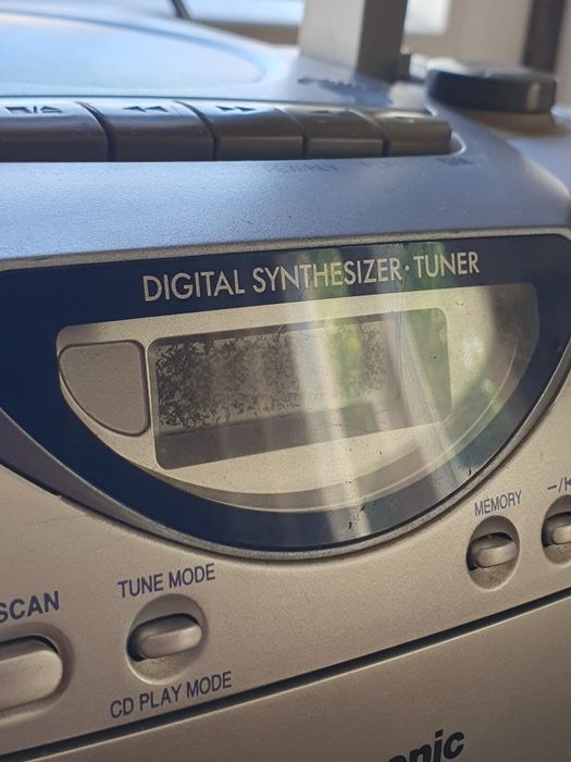 Radio Portátil Panasonic CD/Cassete
