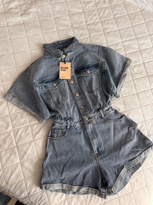 Джинсовий комбінезон із кишенями