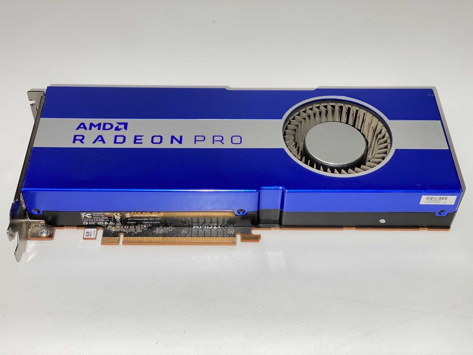 Karta graficzna AMD Radeon Pro W5700 8 GB uszkodzona
