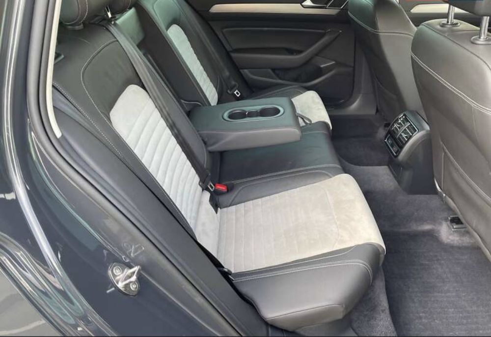 PASSAT B8  2.0TDI  highline