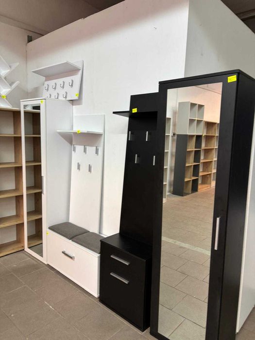 Wyprzedaż Mebli! Tanie Szafy, Biurka, Komody – Sprawdź