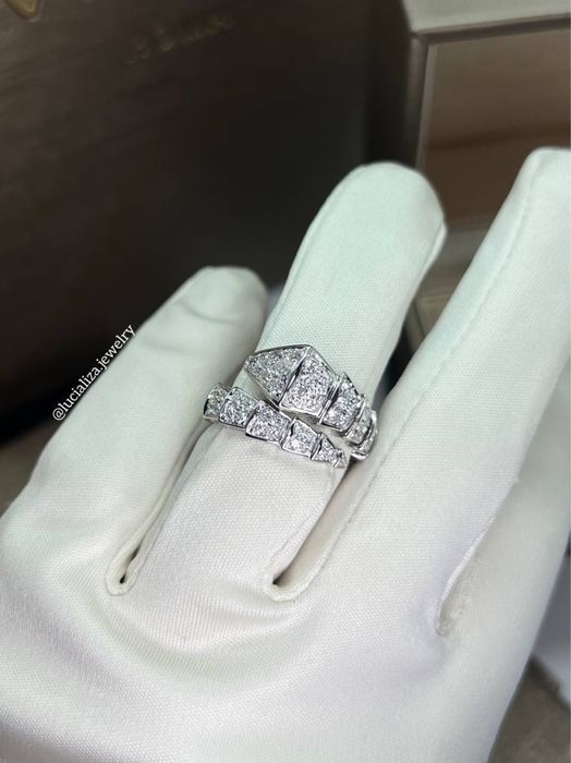 Золота Каблучка  з діамантами