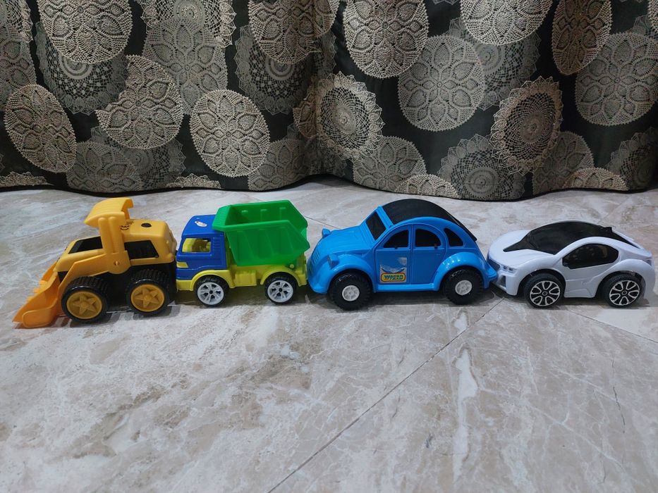 Машинки. Лот іграшок