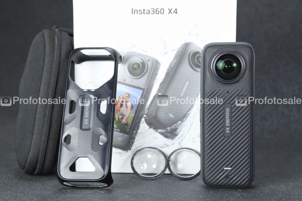 Екшн-камера Insta360 X4