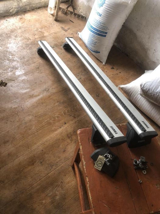 Багажник на авто Thule