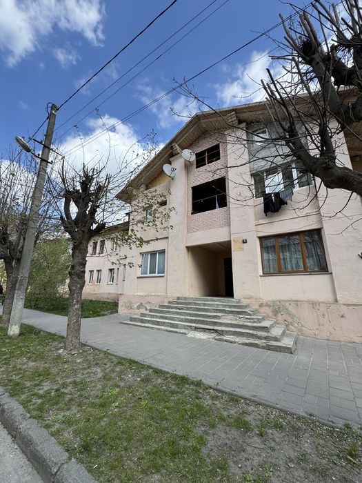 Терміновий Продаж кімнати у гуртожитку Вулиця Калнишевського Левандівка Повітряна Суботівська Широка Львів 1 кімнатна Залізничний район Львів