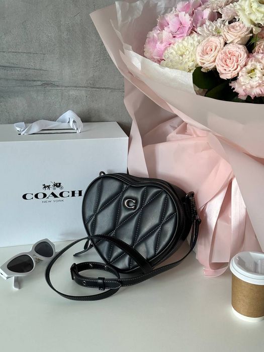 Сумка Coach Heart Crossbody Bag / сумочка коуч коач чорна маленька