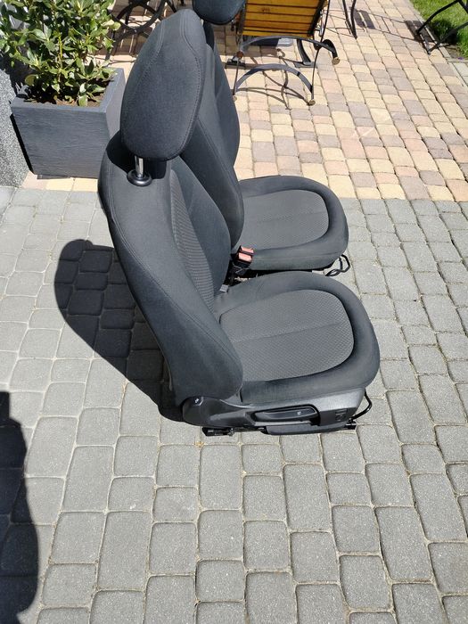 Fotele BMW X1 f48 stan bdb.Kpl.