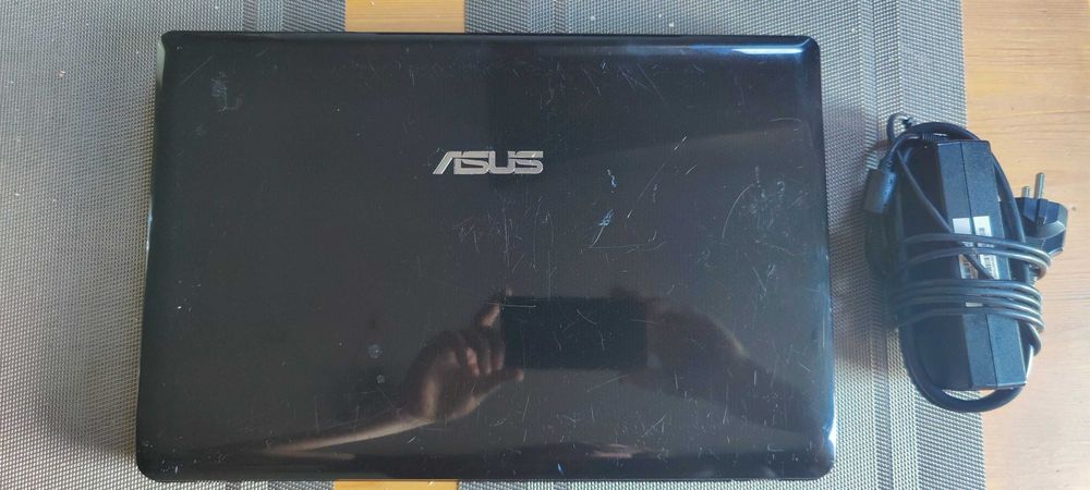 Asus K52J - 15,6 cala -Core i3 4 x 2,26 GHz -6GB Ram -500GB SSD -Win10