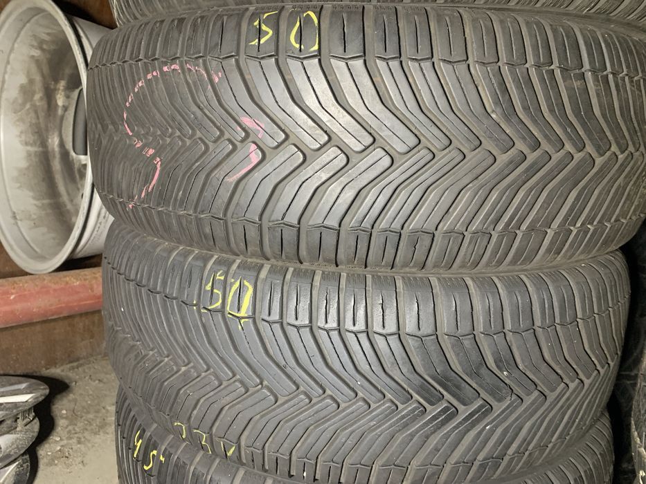 Шини б/у  всесезоні 205/60 16 Michelin Cross Climate