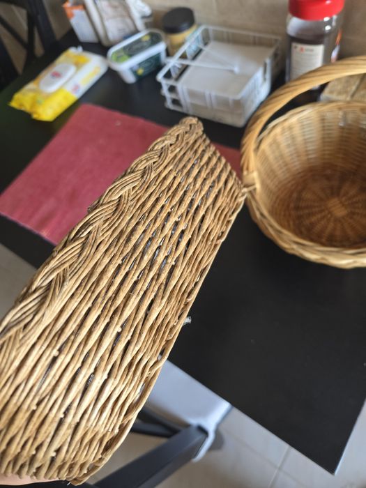 2 cestos de palha