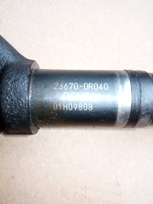 toyota 05-09 avensis t25 rav4  corolla wtryskiwacz 2,2 d-cat 177KM