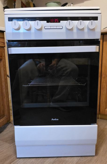 Kuchnia wolnostojąca gazowo-eleltryczna Amica