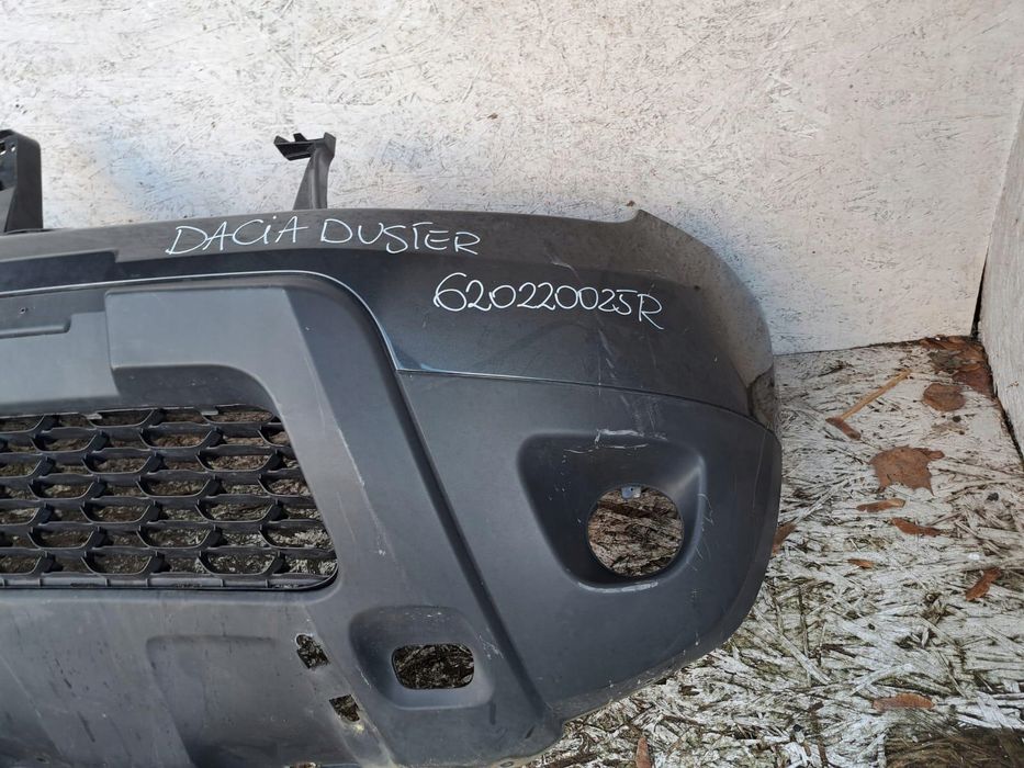 dacia duster zderzak przód oryginał
