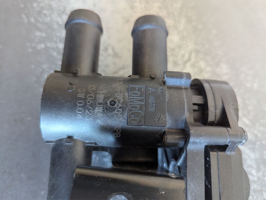 LX61-8C605-HPB - FORD KUGA MK3 III 2.5 Гібридний нагріваючий клапан