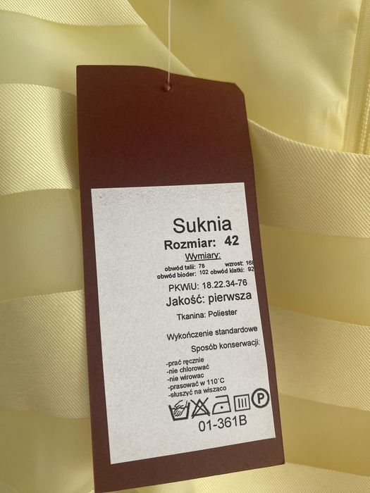 Nowa Suknia za kolano