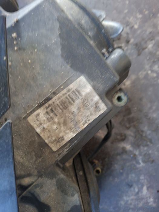Volkswagen Passat b6 lampy przód oryginał Europa lewa prawa kompletne