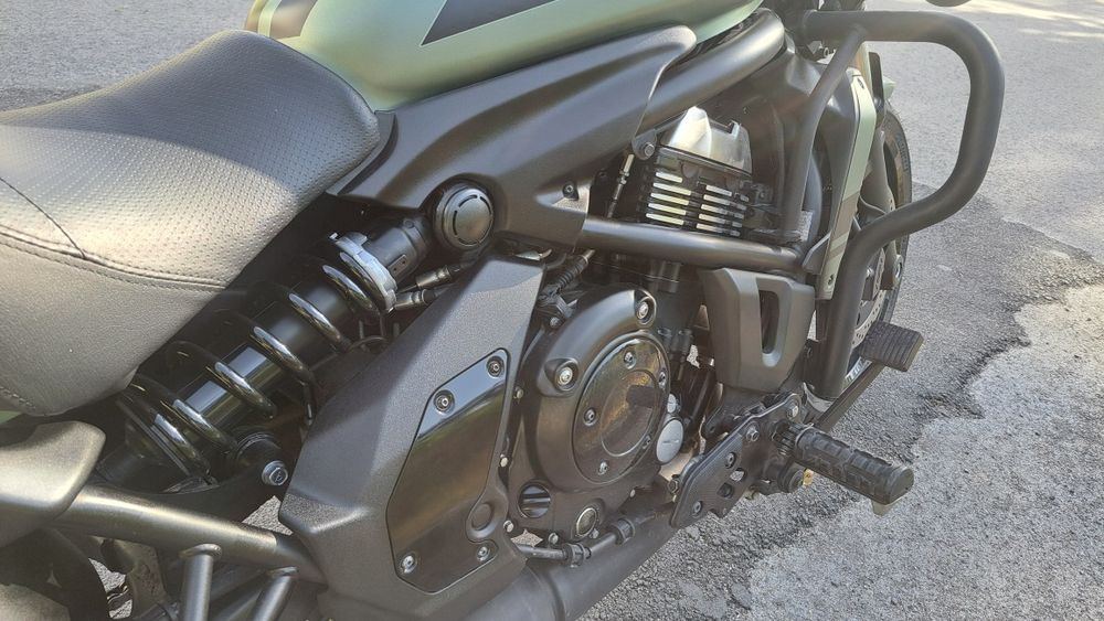 KAWASAKI Vulcan 650s