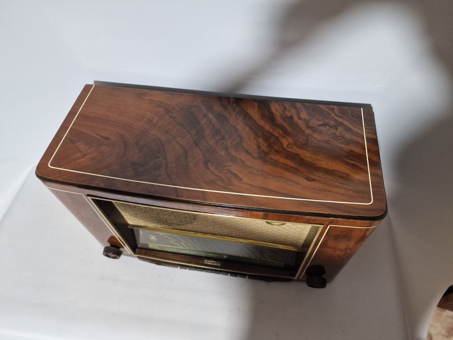 Rádio antigo reparado Grundig